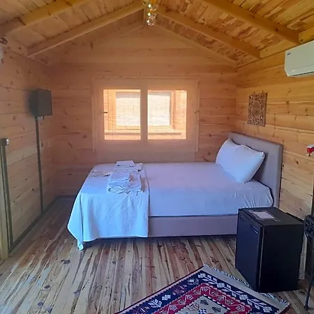 Ξενοδοχείο Mes Mudita 3*