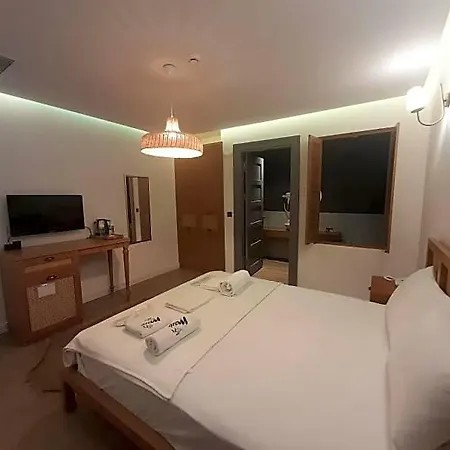 Mes Mudita Hotel 3*